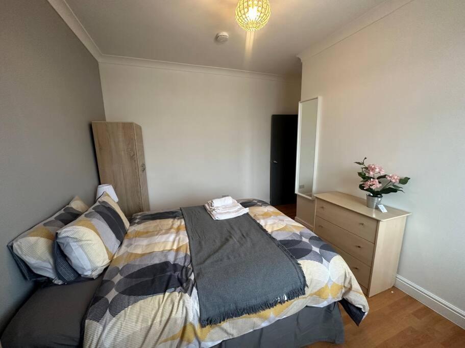5 Bedroom House Se6 Londra Exterior foto