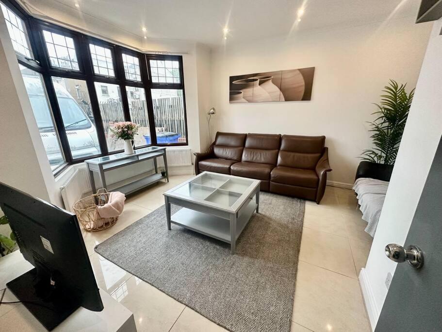 5 Bedroom House Se6 Londra Exterior foto