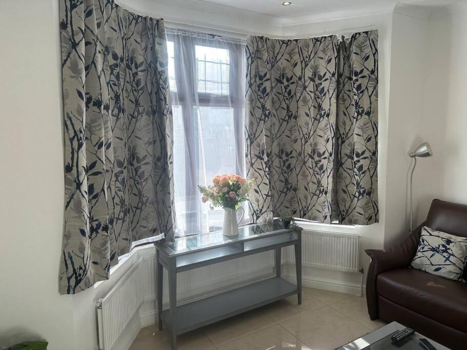 5 Bedroom House Se6 Londra Exterior foto