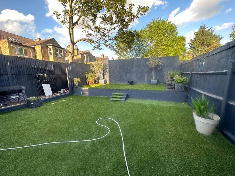 5 Bedroom House Se6 Londra Exterior foto